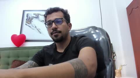 Snapshot of bigcock_hair chatting on February 15, 2026, 10:28 pm bigcock_hair online show from February 15, 2026, 10:28 pm