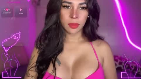 queen amanda online show from December 14, 2025, 5:02 am