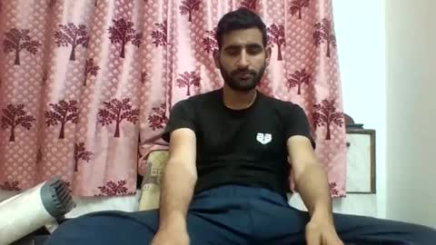 Snapshot of bigcockboy2580 chatting on March 5, 2025, 4:46 pm akash online show from March 5, 2025, 4:46 pm