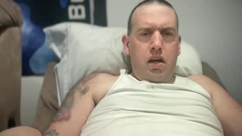 bigcocksuckingslut online show from February 12, 2025, 1:52 am