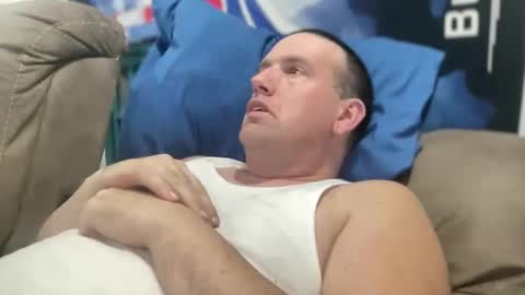 bigcocksuckingslut online show from January 13, 2026, 9:31 pm