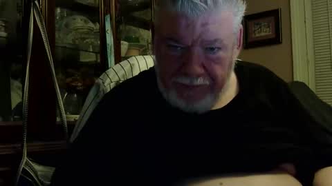Snapshot of bigdaddybear1244 chatting on March 1, 2026, 11:40 pm BigDaddyBear online show from March 1, 2026, 11:40 pm
