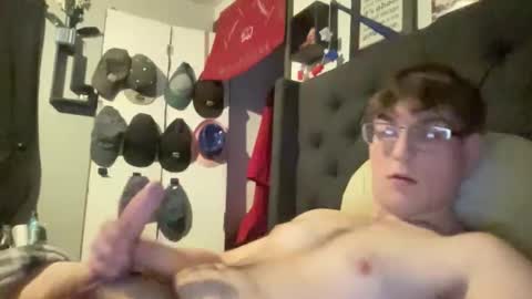 Snapshot of bigdick10082 chatting on February 5, 2026, 3:44 am bigdick10082 online show from February 5, 2026, 3:44 am