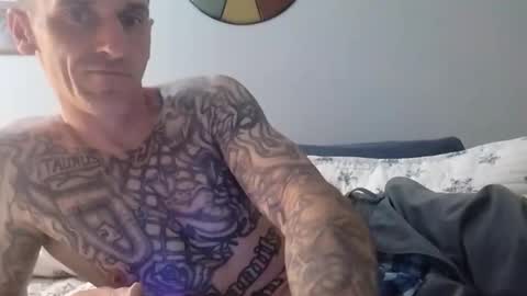 Snapshot of bigdickcumslikeariver chatting on February 8, 2026, 2:48 am Can you make me cum online show from February 8, 2026, 2:48 am