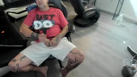 Snapshot of bigdickpiercedtattoos chatting on September 13, 2025, 12:16 pm bigdickpiercedtattoos online show from September 13, 2025, 12:16 pm