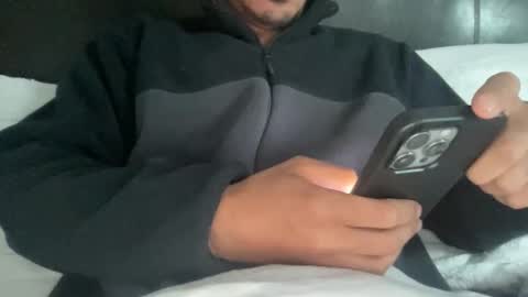 Snapshot of biggbrown12 chatting on May 8, 2026, 8:19 am bigbrown online show from May 8, 2026, 8:19 am