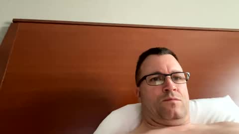 bigger22332233 online show from February 20, 2025, 4:03 pm