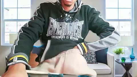 biggeroncam online show from January 12, 2025, 4:29 pm