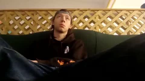 Snapshot of biggestboiiii chatting on November 5, 2025, 10:32 pm biggestboiiii online show from November 5, 2025, 10:32 pm