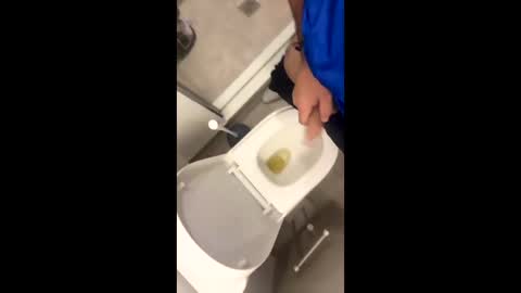 biggestdickyet online show from November 6, 2025, 4:35 am