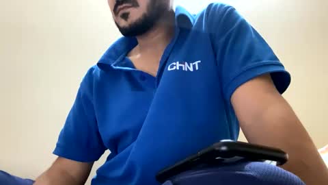 bighandsomesatisfy online show from January 17, 2025, 3:11 pm