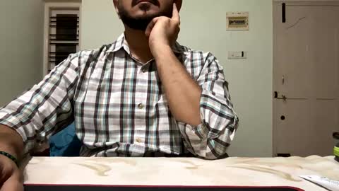 bighandsomesatisfy online show from February 6, 2025, 7:07 pm