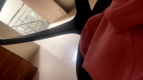 bighandsomesatisfy online show from February 16, 2025, 4:20 am