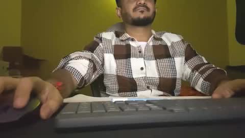 bighandsomesatisfy online show from January 18, 2026, 7:50 pm