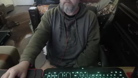 Snapshot of bighugmugg chatting on January 11, 2026, 5:07 pm bighugmugg online show from January 11, 2026, 5:07 pm