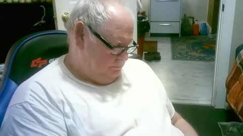 Snapshot of bigjeff50 chatting on June 2, 2026, 6:43 pm BIGJEFF50 online show from June 2, 2026, 6:43 pm