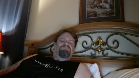 Snapshot of bigload1972 chatting on November 22, 2025, 11:48 pm bigload1972 online show from November 22, 2025, 11:48 pm