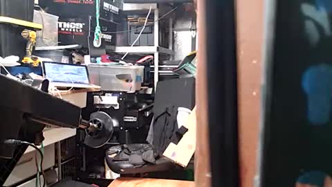 Snapshot of bigmanaround9 chatting on December 26, 2024, 8:28 am bigmanaround9 online show from December 26, 2024, 8:28 am