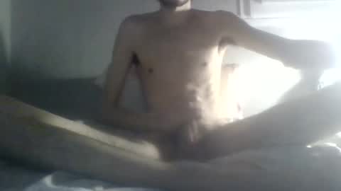 Snapshot of bignlouis chatting on January 1, 2025, 8:47 pm Nicolas online show from January 1, 2025, 8:47 pm