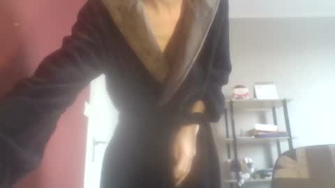 Snapshot of bignlouis chatting on February 24, 2025, 1:10 pm Nicolas online show from February 24, 2025, 1:10 pm