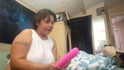 Snapshot of bigolemini chatting on February 6, 2025, 3:52 pm the Mini mami online show from February 6, 2025, 3:52 pm