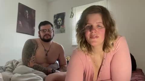 mamaandpapapump online show from February 3, 2025, 4:52 pm