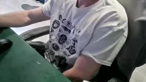 Snapshot of bigpeepdude chatting on June 7, 2026, 12:42 pm bigpeepdude online show from June 7, 2026, 12:42 pm