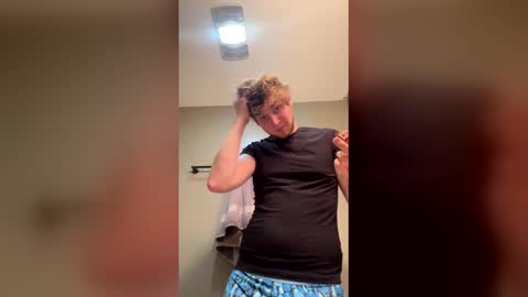 bigskinnyboyshh online show from May 10, 2026, 5:51 pm