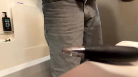 bigskinnyboyshh online show from May 12, 2026, 4:09 am