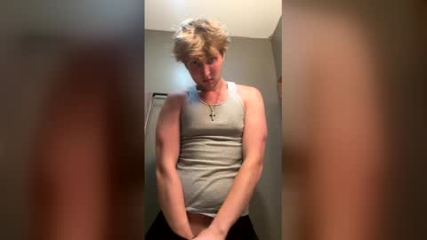 bigskinnyboyshh online show from June 9, 2026, 2:01 am