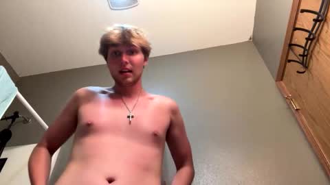 bigskinnyboyshh online show from June 10, 2026, 10:41 pm