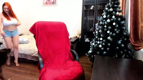 Julia online show from January 27, 2025, 12:58 pm