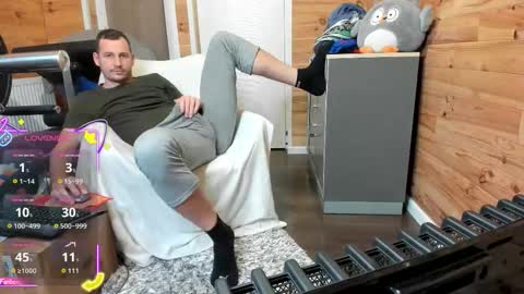 bigsshark online show from November 27, 2025, 9:06 pm