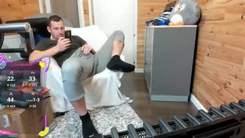 bigsshark online show from December 2, 2025, 9:54 pm