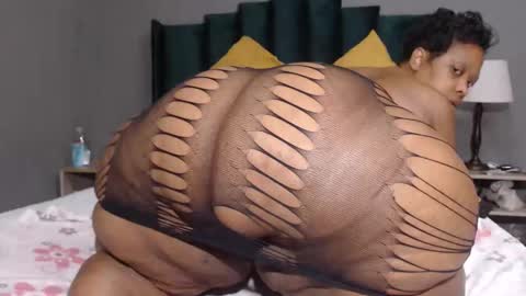 bigsuperbutt online show from January 7, 2026, 7:33 am