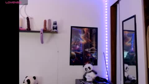 Snapshot of bigtittedtattedlesbian chatting on December 13, 2024, 9:20 pm Nichole lights online show from December 13, 2024, 9:20 pm