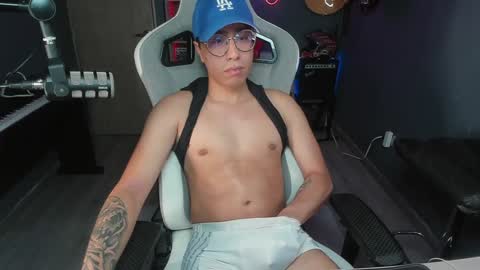 bigxboy96 online show from December 22, 2024, 9:44 am