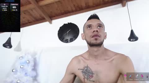 Snapshot of bigzehuz chatting on December 9, 2024, 1:51 am andres online show from December 9, 2024, 1:51 am