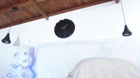 Snapshot of bigzehuz chatting on December 18, 2024, 3:26 am andres online show from December 18, 2024, 3:26 am