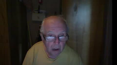Snapshot of bill_25061 chatting on June 13, 2026, 5:11 pm bill_25061 online show from June 13, 2026, 5:11 pm
