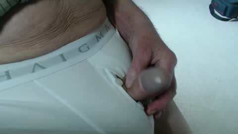 billee577 online show from April 12, 2026, 1:27 pm