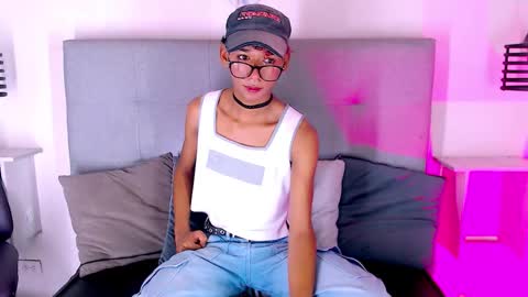 Snapshot of billie_turner_ chatting on September 23, 2025, 4:26 am B-I-L-L-I-E 3 online show from September 23, 2025, 4:26 am