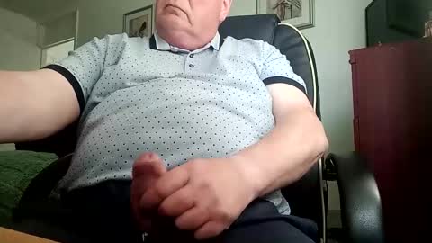 billlllllyb online show from May 13, 2026, 10:56 am