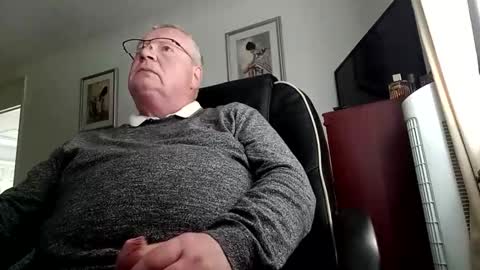 billlllllyb online show from May 14, 2026, 9:27 am