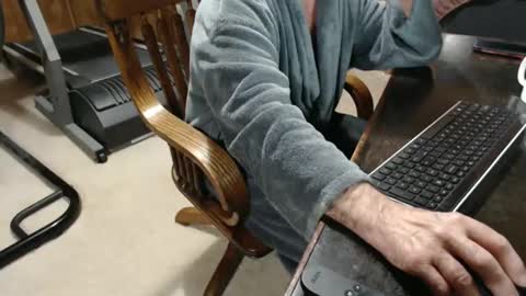 billy471 online show from January 4, 2025, 11:43 am