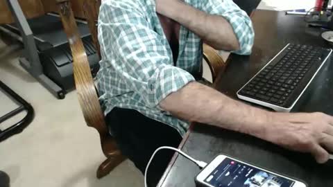 billy471 online show from April 12, 2026, 9:09 pm