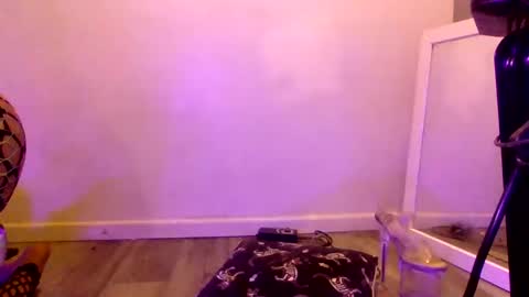 Snapshot of bimbogiga chatting on November 16, 2025, 10:04 pm bimbogiga online show from November 16, 2025, 10:04 pm