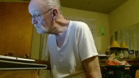 Snapshot of bimbttm chatting on June 19, 2026, 1:32 am Bimbttm online show from June 19, 2026, 1:32 am