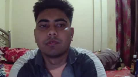 birbikrom104 online show from April 3, 2026, 12:47 pm