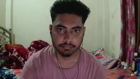 Snapshot of birbikrom104 chatting on April 19, 2026, 1:21 pm birbikrom104 online show from April 19, 2026, 1:21 pm